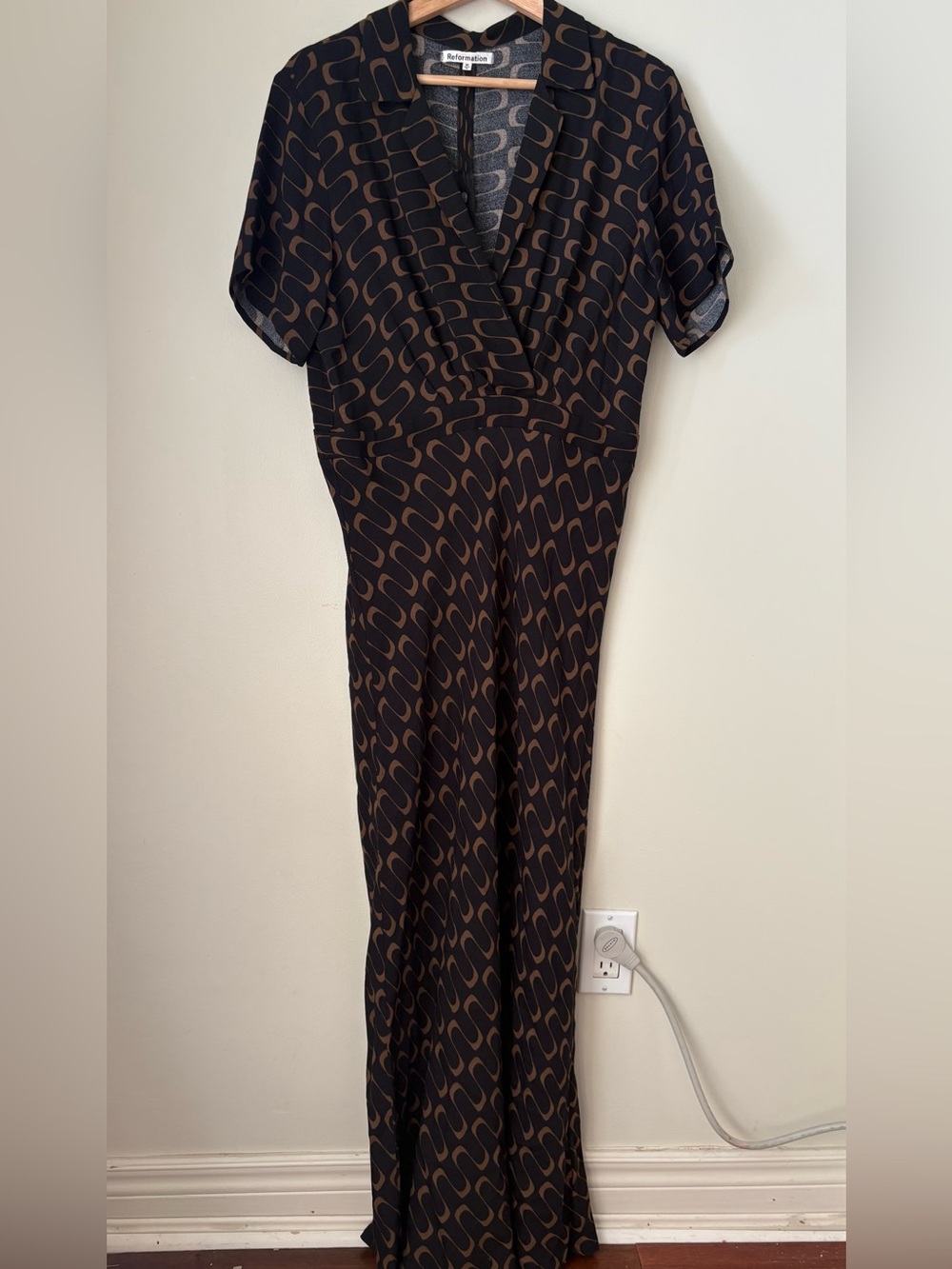 Reformation Black Midi Wrap Dress with Brown Wave Print - Picture 3 of 5